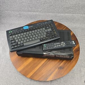 Vintage Sony INT-W250  Internet‎ Terminal WebTV  w/ Keyboard No Cords Untested